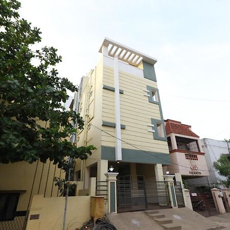 Oyo 14934 Kalyani Grand Hotel เชนไน ภายนอก รูปภาพ