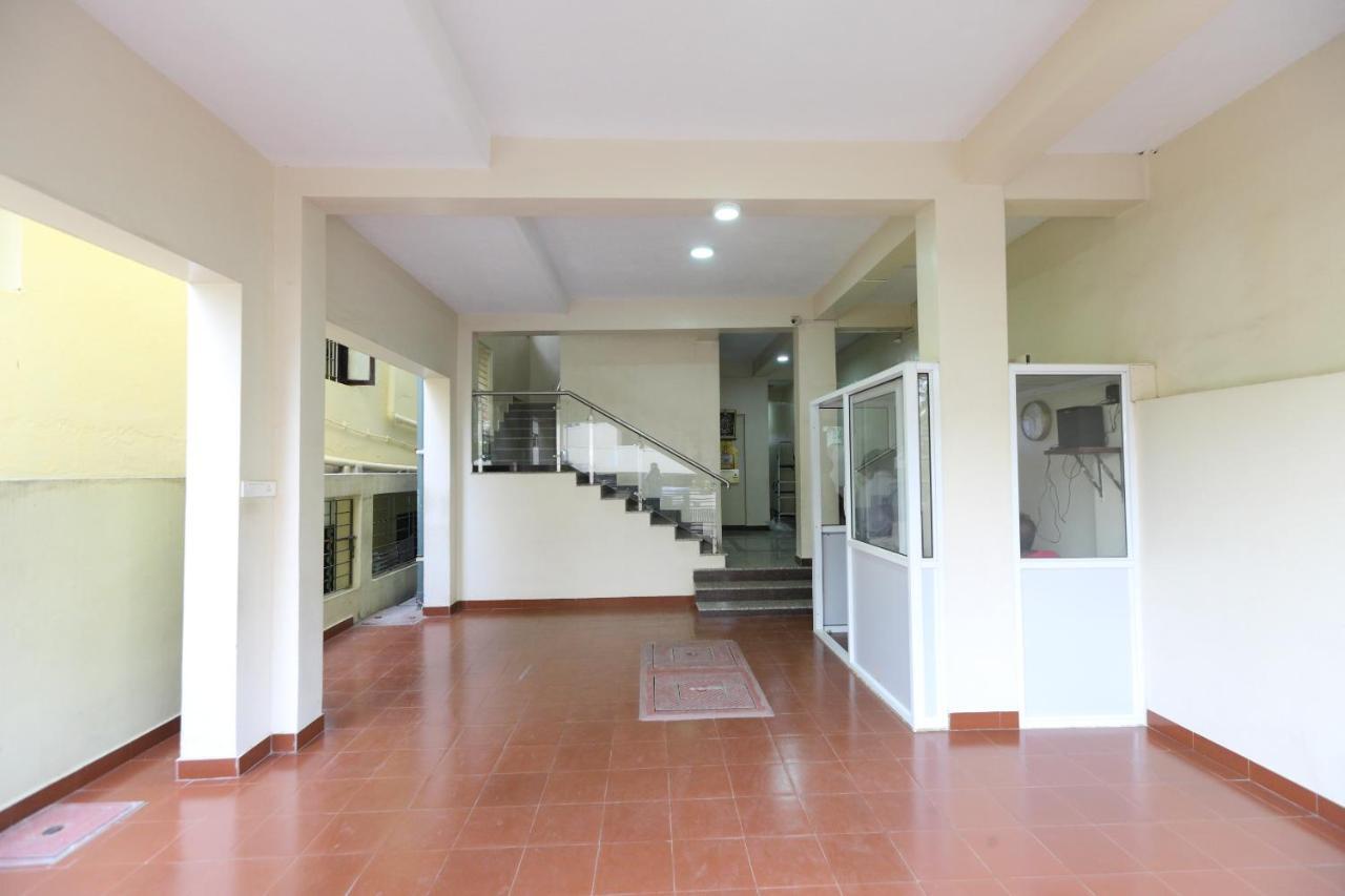 Oyo 14934 Kalyani Grand Hotel เชนไน ภายนอก รูปภาพ