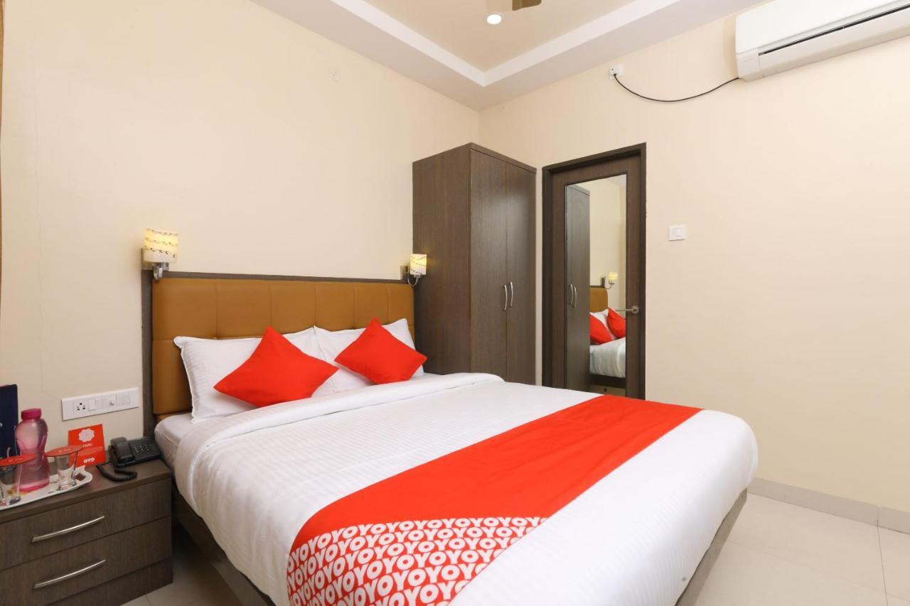 Oyo 14934 Kalyani Grand Hotel เชนไน ภายนอก รูปภาพ