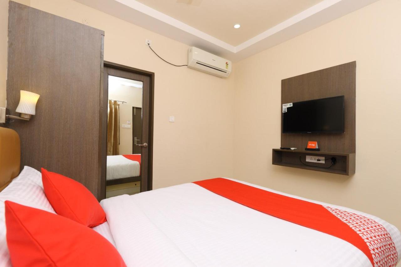 Oyo 14934 Kalyani Grand Hotel เชนไน ภายนอก รูปภาพ