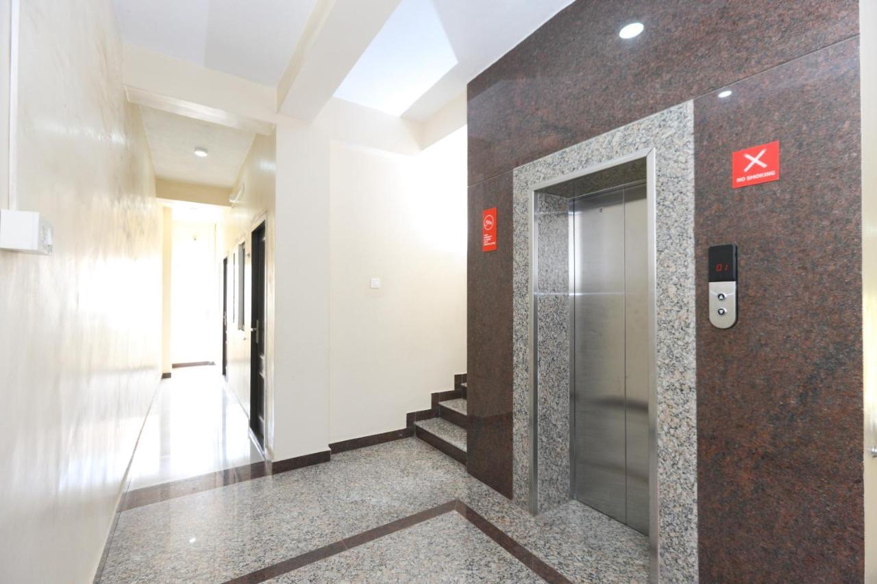 Oyo 14934 Kalyani Grand Hotel เชนไน ภายนอก รูปภาพ