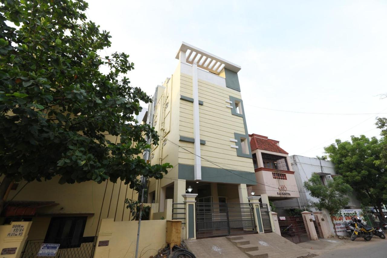 Oyo 14934 Kalyani Grand Hotel เชนไน ภายนอก รูปภาพ